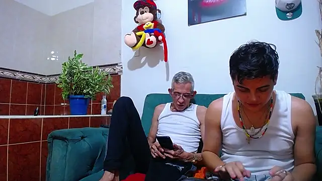 Leon hot X online show from 02/18/25, 02:49