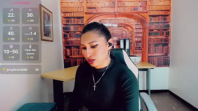 Snapshot of khiara_moretti chatting on 12/28/24, 10:23 khiara moretti online show from 12/28/24, 10:23