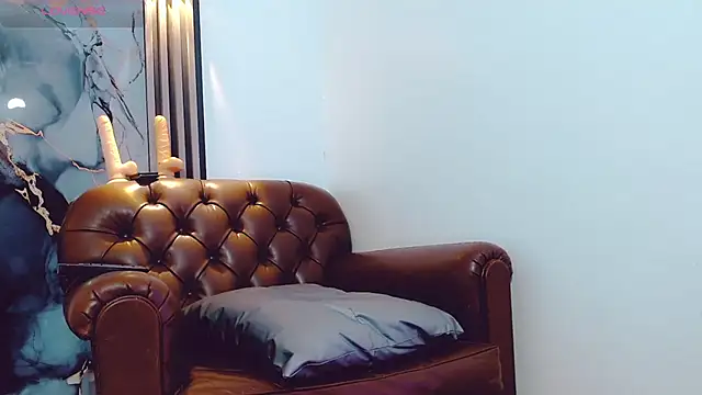 Snapshot of khiara_moretti chatting on 10/21/25, 11:11 khiara moretti online show from 10/21/25, 11:11