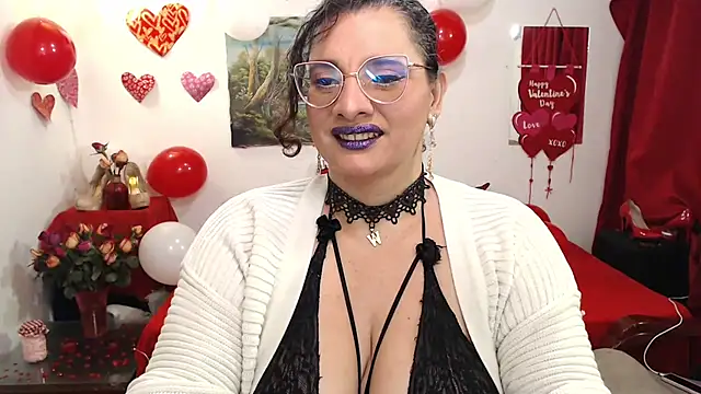Aleja Gonzales online show from 02/12/25, 05:58