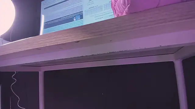 Agathaargent  online show from 10/09/25, 07:34