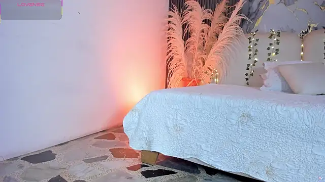 Agathaargent  online show from 01/11/26, 11:48