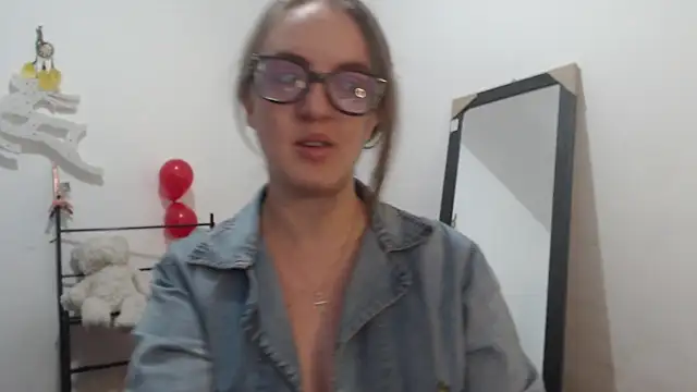 Venus Santana online show from 12/01/24, 09:48