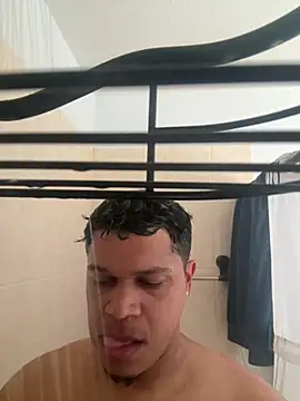 christian0009 online show from 08/05/26, 10:33
