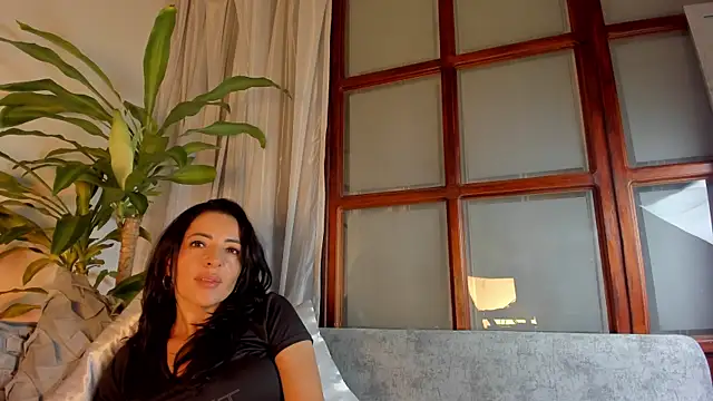 Capriijonesxxx online show from 02/09/25, 11:58