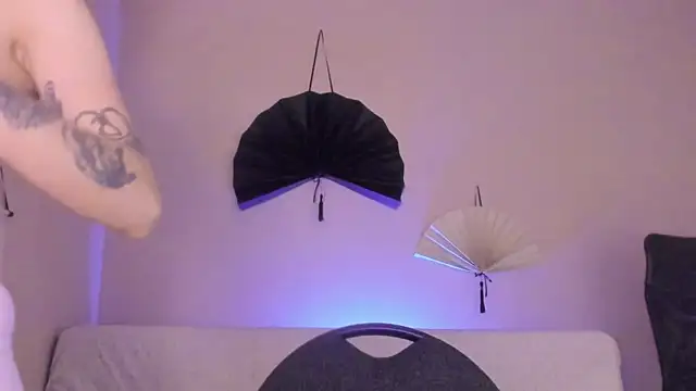 phoenix xx online show from 04/11/26, 11:42