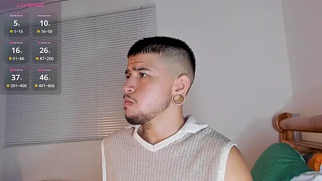 ftmphilip  online show from 11/23/25, 12:54