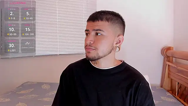 ftmphilip  online show from 11/25/25, 02:50