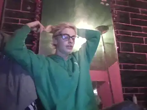 Snapshot of watermellonpussy chatting on 02/05/25, 06:02 watermellonpussy online show from 02/05/25, 06:02