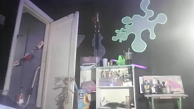 Snapshot of watermellonpussy chatting on 03/08/25, 02:45 watermellonpussy online show from 03/08/25, 02:45