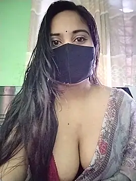 Snapshot of SimaRoy- chatting on 07/17/26, 02:51 SimaRoy- online show from 07/17/26, 02:51