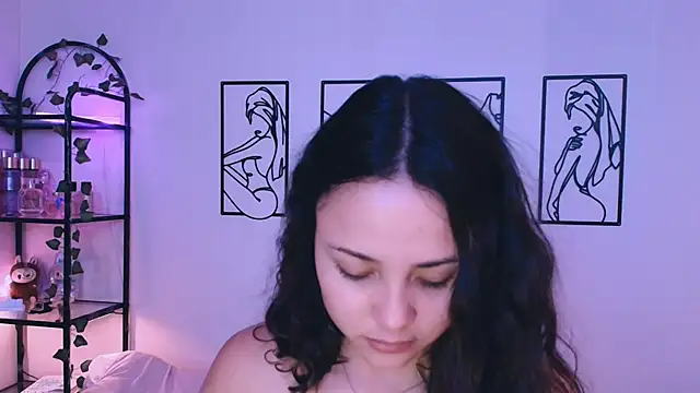 Megan Rodrigo online show from 10/16/25, 07:26