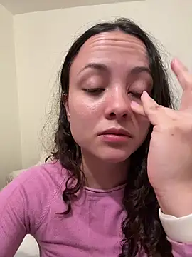 Megan Rodrigo online show from 04/28/26, 02:22