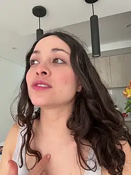 Snapshot of Megan_Rodrigo chatting on 06/18/26, 10:14 Megan Rodrigo online show from 06/18/26, 10:14