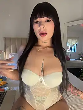 Roxanne 08 online show from 11/28/25, 07:27