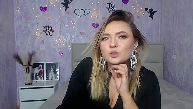 SallyVerda online show from 02/09/25, 04:36