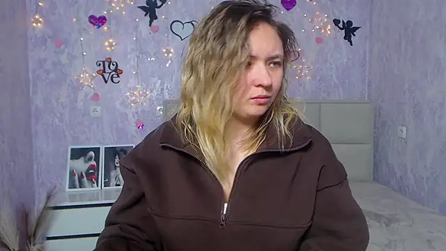 SallyVerda online show from 02/21/25, 09:54