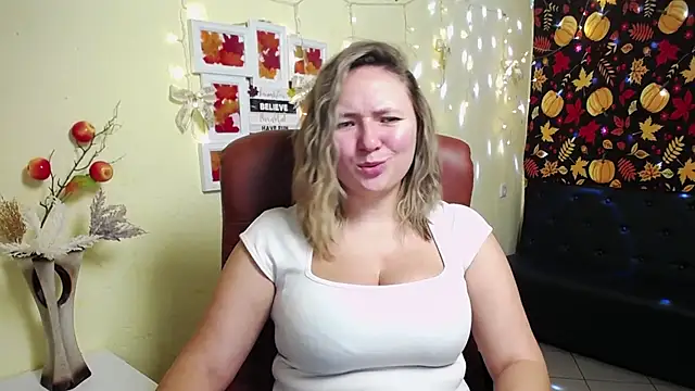 SallyVerda online show from 11/25/25, 07:14