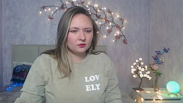 SallyVerda online show from 03/17/26, 06:33