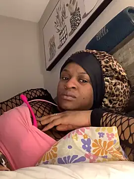 Snapshot of ninaperry777 chatting on 01/02/25, 12:57 ninaperry777 online show from 01/02/25, 12:57