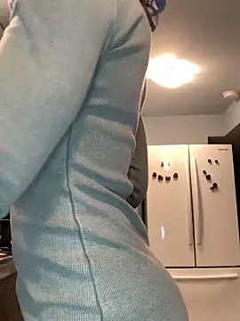 Snapshot of ninaperry777 chatting on 02/20/25, 04:50 ninaperry777 online show from 02/20/25, 04:50