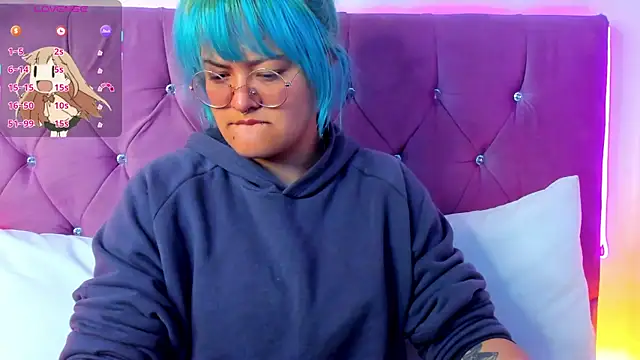 lucky-leah online show from 02/25/25, 03:42