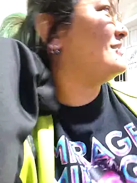 lucky-leah online show from 11/15/25, 03:26