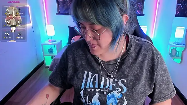 lucky-leah online show from 02/18/26, 03:57