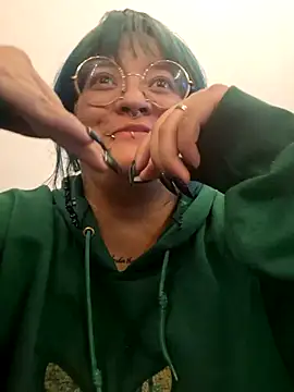 lucky-leah online show from 03/12/26, 04:07