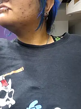 lucky-leah online show from 04/29/26, 04:05