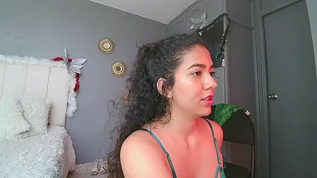 Snapshot of arteverena chatting on 12/29/24, 11:08 arteverena online show from 12/29/24, 11:08