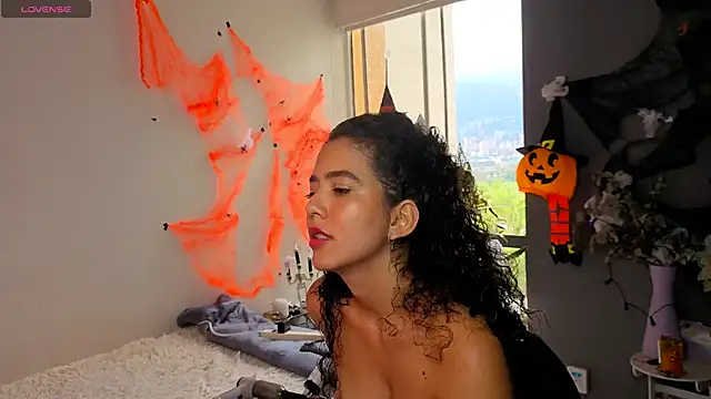 Snapshot of arteverena chatting on 10/11/25, 07:45 arteverena online show from 10/11/25, 07:45