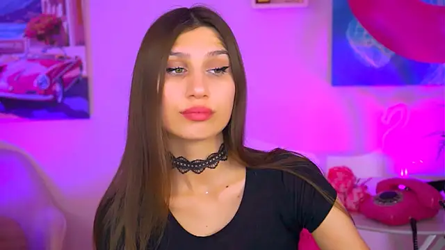 MollyPerry online show from 12/03/24, 10:18