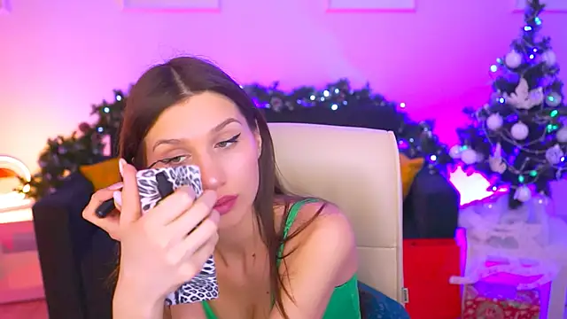 MollyPerry online show from 12/11/24, 04:09