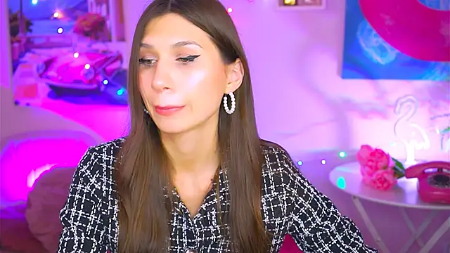 MollyPerry online show from 12/17/24, 10:22