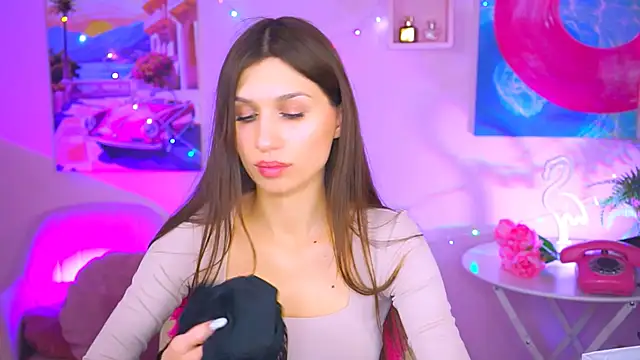 MollyPerry online show from 12/18/24, 04:06