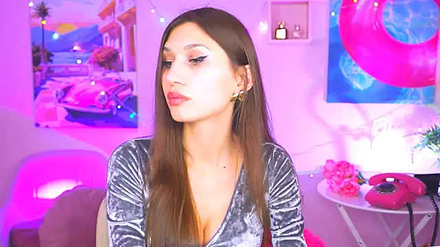 MollyPerry online show from 12/20/24, 10:11