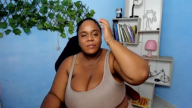 bbw charlote online show from 12/04/25, 03:21
