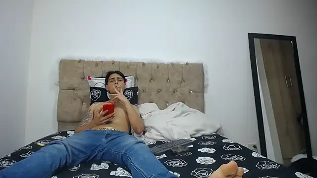 Amanda Jampiher online show from 12/08/24, 03:43