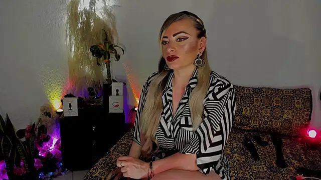 Snapshot of Jeanineescott chatting on 09/11/25, 06:46 Jeanineescott online show from 09/11/25, 06:46