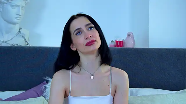 Snapshot of MarieKarma chatting on 02/01/25, 12:40 MarieKarma online show from 02/01/25, 12:40