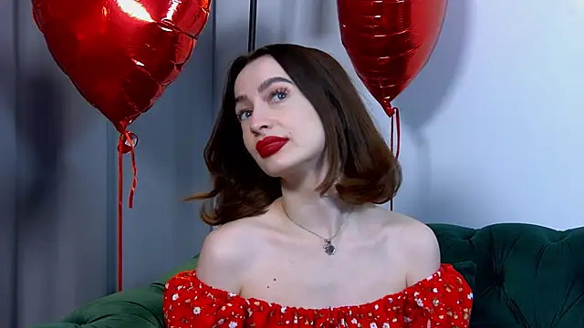 Snapshot of MarieKarma chatting on 02/14/25, 04:04 MarieKarma online show from 02/14/25, 04:04