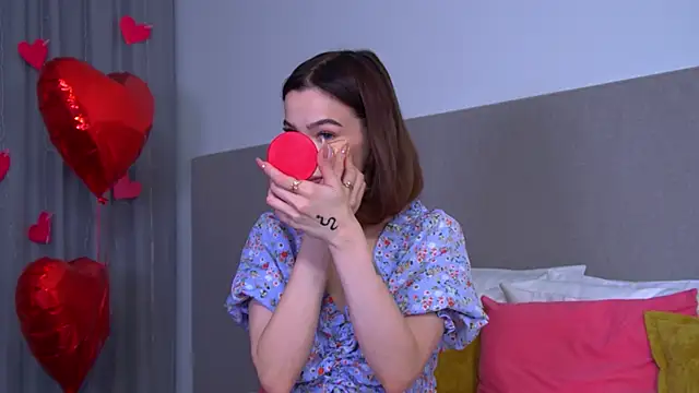 Snapshot of MarieKarma chatting on 02/21/25, 01:33 MarieKarma online show from 02/21/25, 01:33