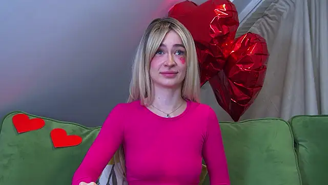 Snapshot of MarieKarma chatting on 02/28/25, 07:14 MarieKarma online show from 02/28/25, 07:14