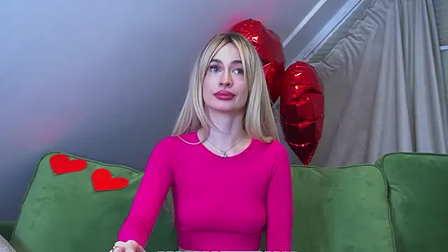 Snapshot of MarieKarma chatting on 02/28/25, 10:17 MarieKarma online show from 02/28/25, 10:17