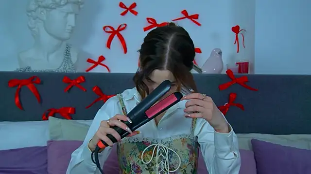 Snapshot of MarieKarma chatting on 03/21/25, 09:34 MarieKarma online show from 03/21/25, 09:34