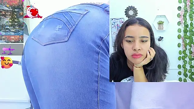 Snapshot of Daki_Ume_ chatting on 01/23/25, 02:12 Daki Ume online show from 01/23/25, 02:12