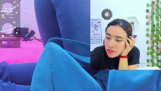 Snapshot of Daki_Ume_ chatting on 02/11/25, 02:25 Daki Ume online show from 02/11/25, 02:25