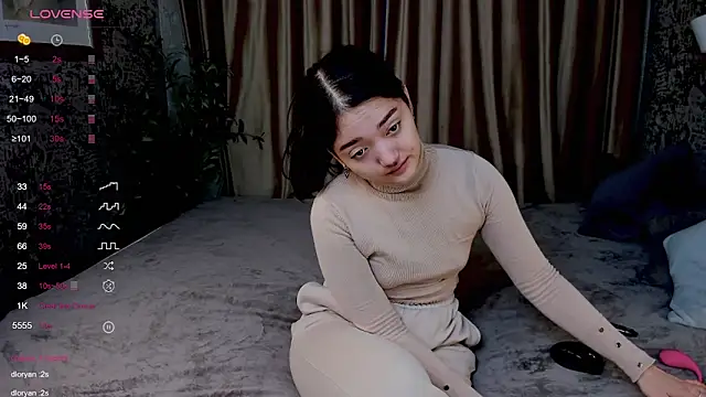 Snapshot of FreyaRaya chatting on 10/10/25, 03:27 FreyaRaya online show from 10/10/25, 03:27