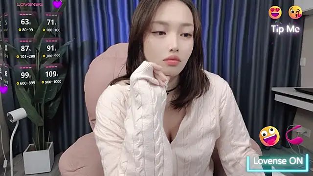 Snapshot of Cothy_Ti chatting on 01/18/25, 05:59 Cothy Ti online show from 01/18/25, 05:59